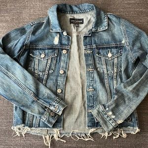 Size M Tomboy Trucker Jean Jacket distressed